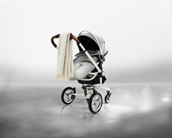 Silver cross aston martin pram deals